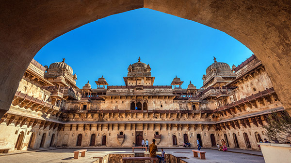 Benefits of Traveling in Small Groups